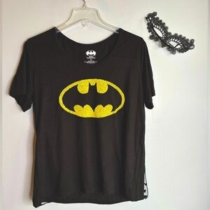 BATMAN T SHIRT WITH TWO CAPES & MASK